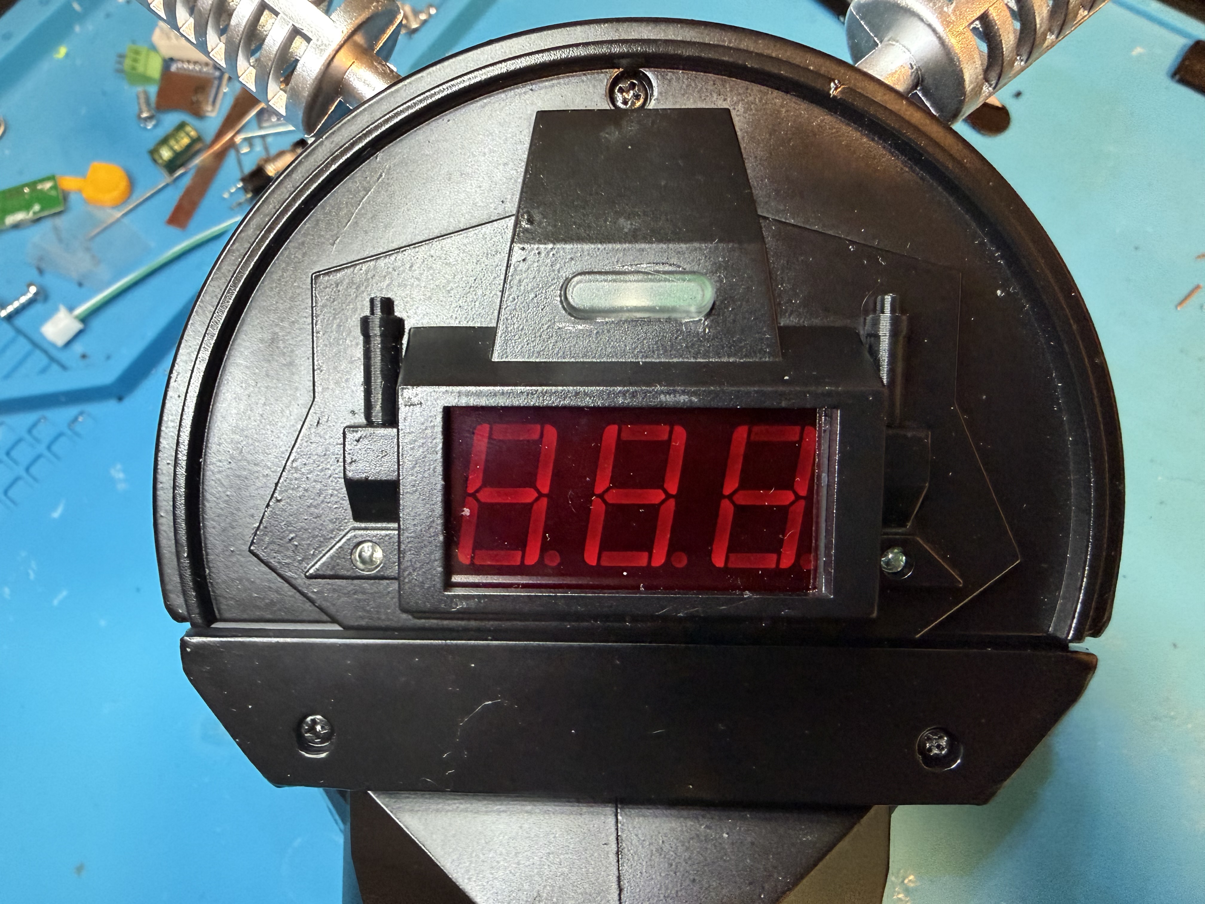 Spirit Giga Meter front display with the axle details installed
